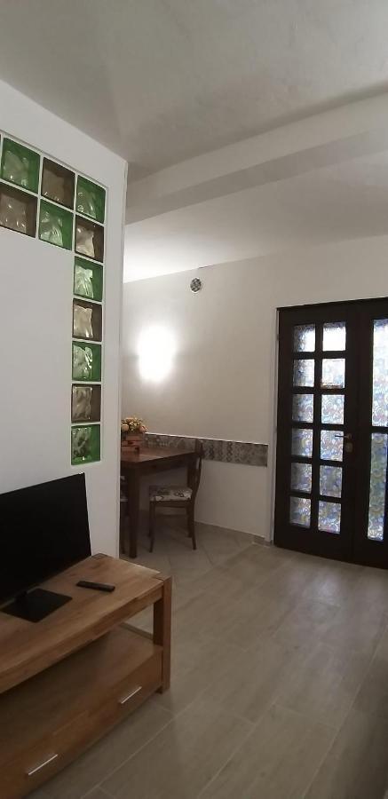 Marianna Casa Vacanza Azzate Bagian luar foto