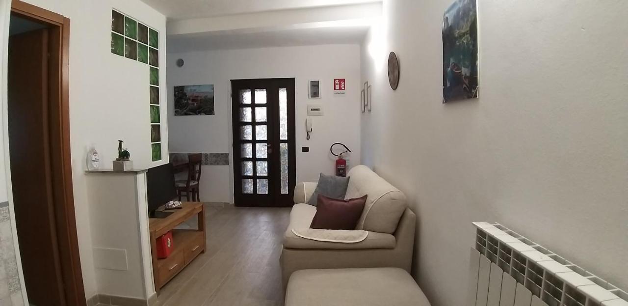 Marianna Casa Vacanza Azzate Bagian luar foto